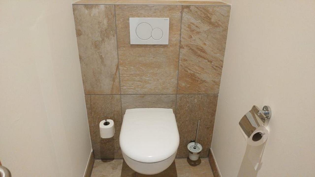 Weinhotel Rieder ポイスドルフ エクステリア 写真